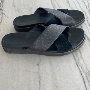 COPY - UGG Kari Slides Black size 9
